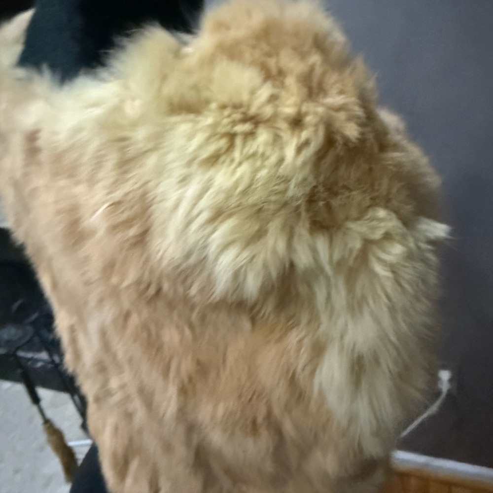 Authentic Rabbit Fur Tan Shawl - Picture 6 of 8